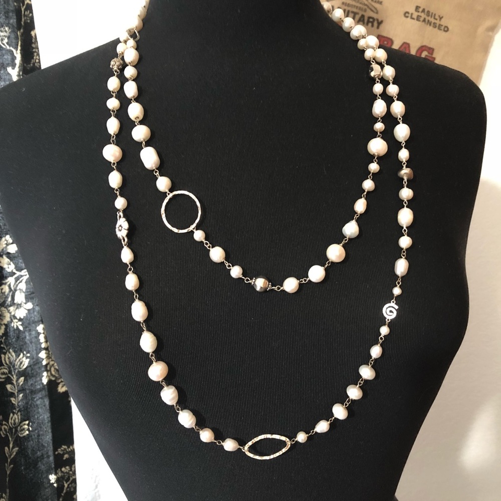 💃HP💃Extra long authentic pearl & silver necklace